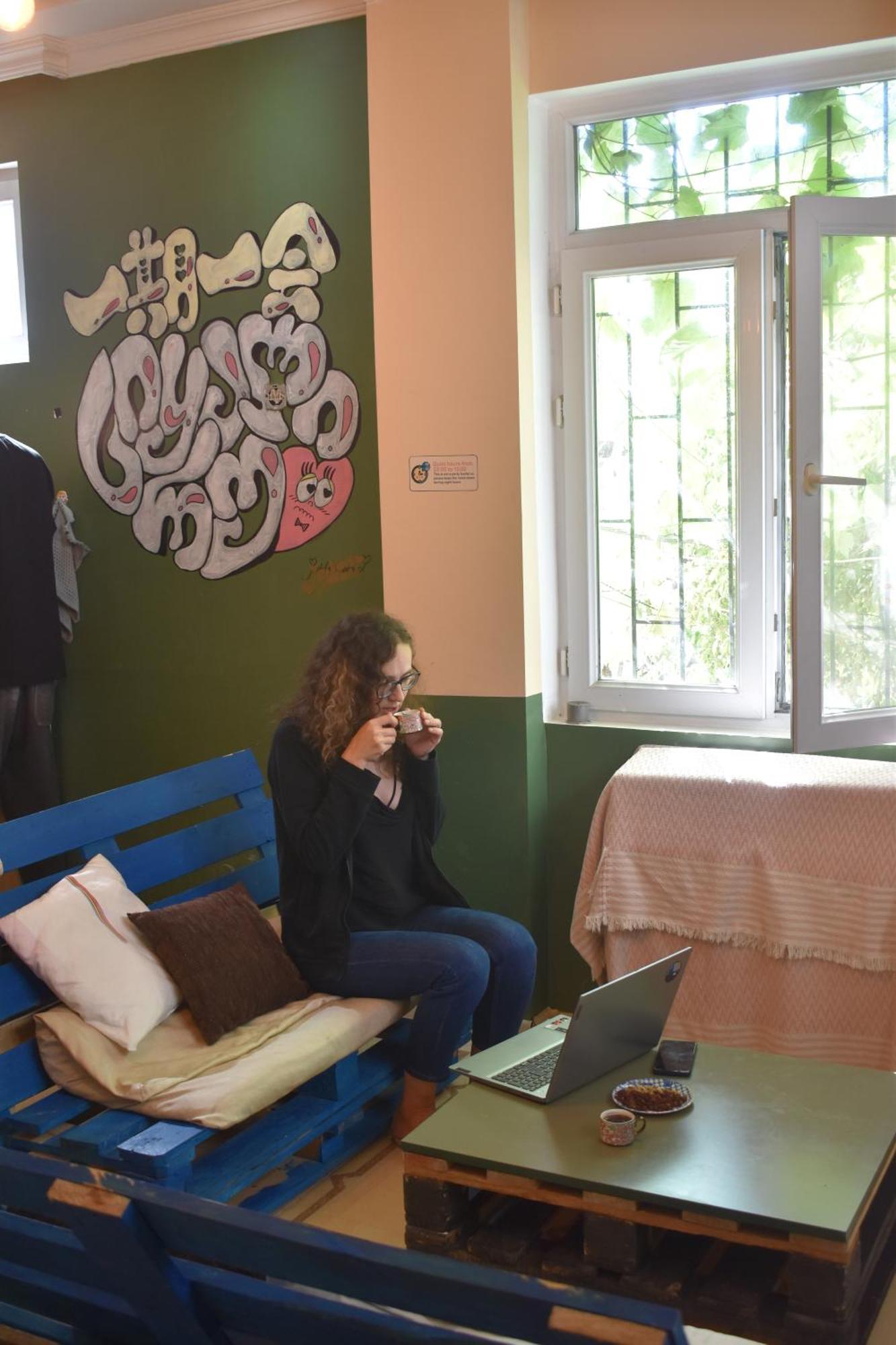Harmony Backpackers Hostel Batumi Room photo